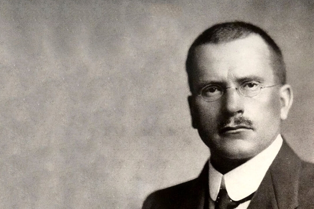 carl gustav jung muda