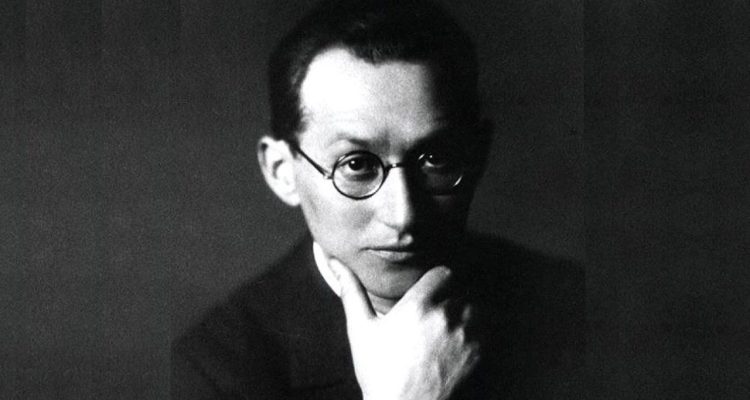 Kurt Lewin.