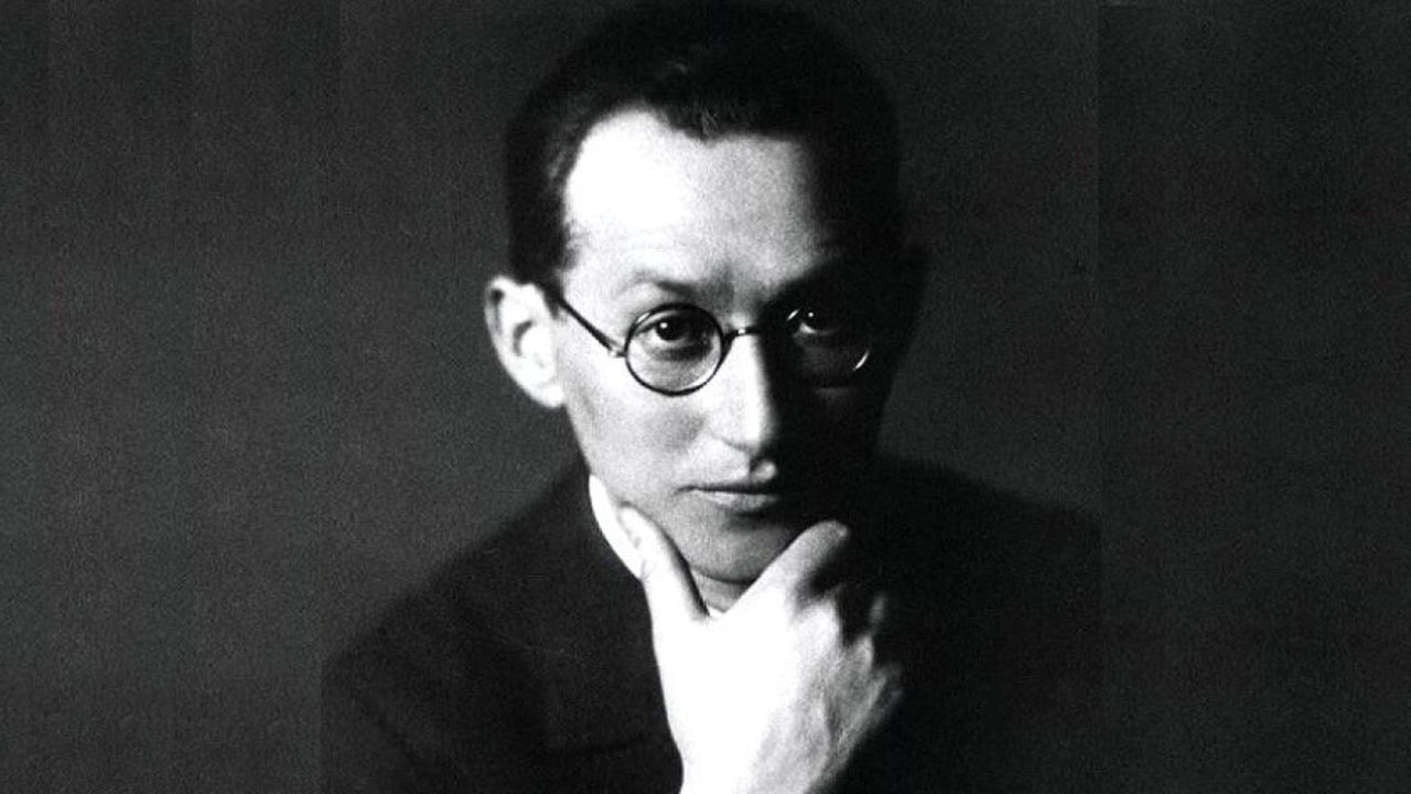 Kurt Lewin.