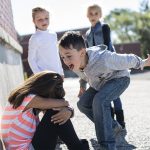 Mengenal Bystander Effect yang Sering Terjadi di Kota Besar