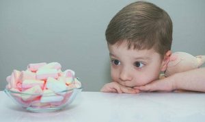 Eksperimen Marshmallow pada anak-anak.